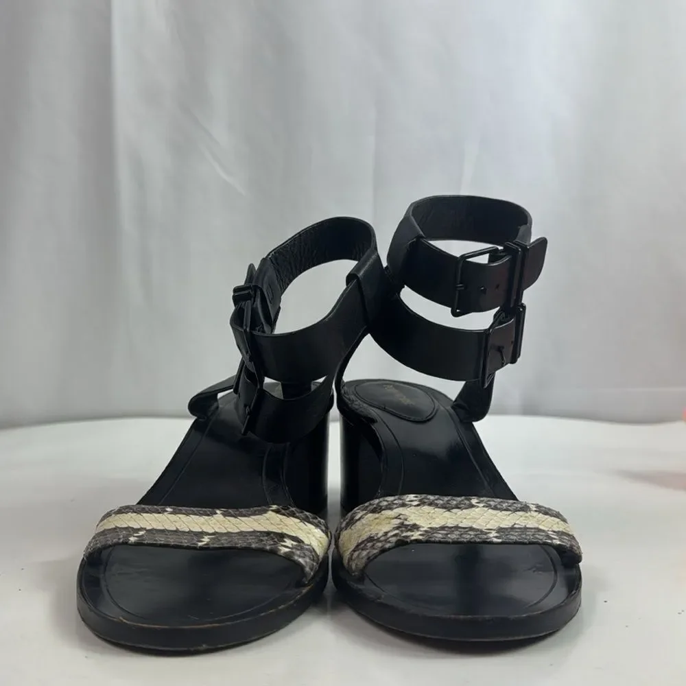 Pour la Victoire‎ Dagney Double-Buckle City Sandal